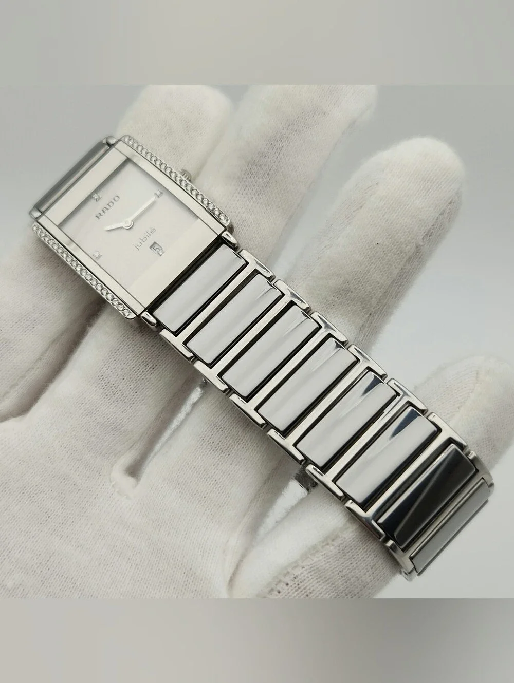 Rado Diastar Jubile Unisex Titanium w/ Diamond Accent Quartz Watch